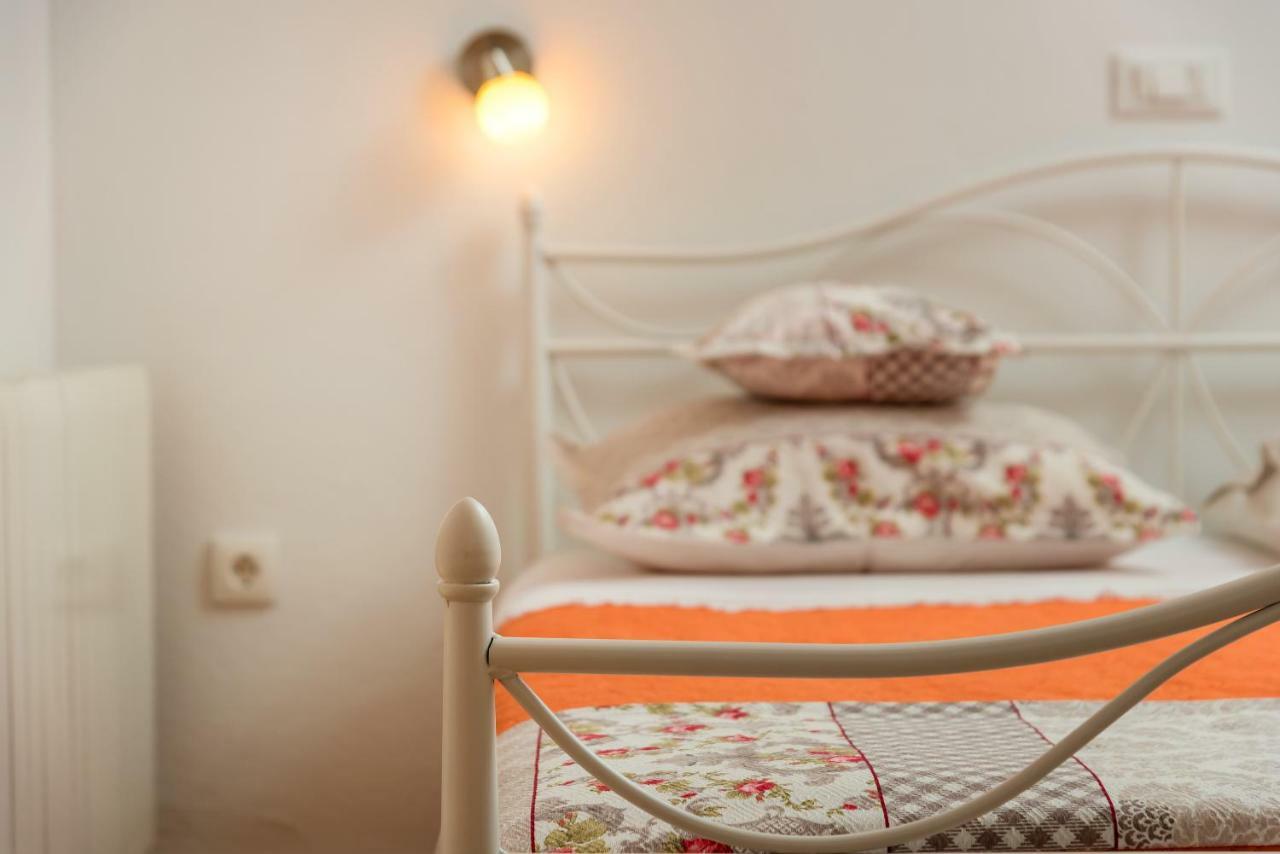 Apartments Villa Lilla 巴什卡沃达 外观 照片